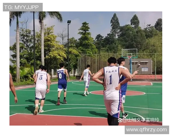 在水泥地上挥洒青春热血篮球运动带来的激情与挑战